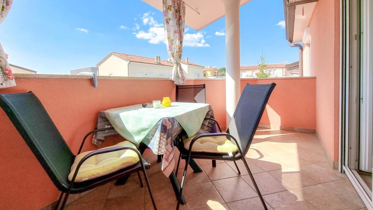 Stelia Apartment Novigrad  Exterior photo