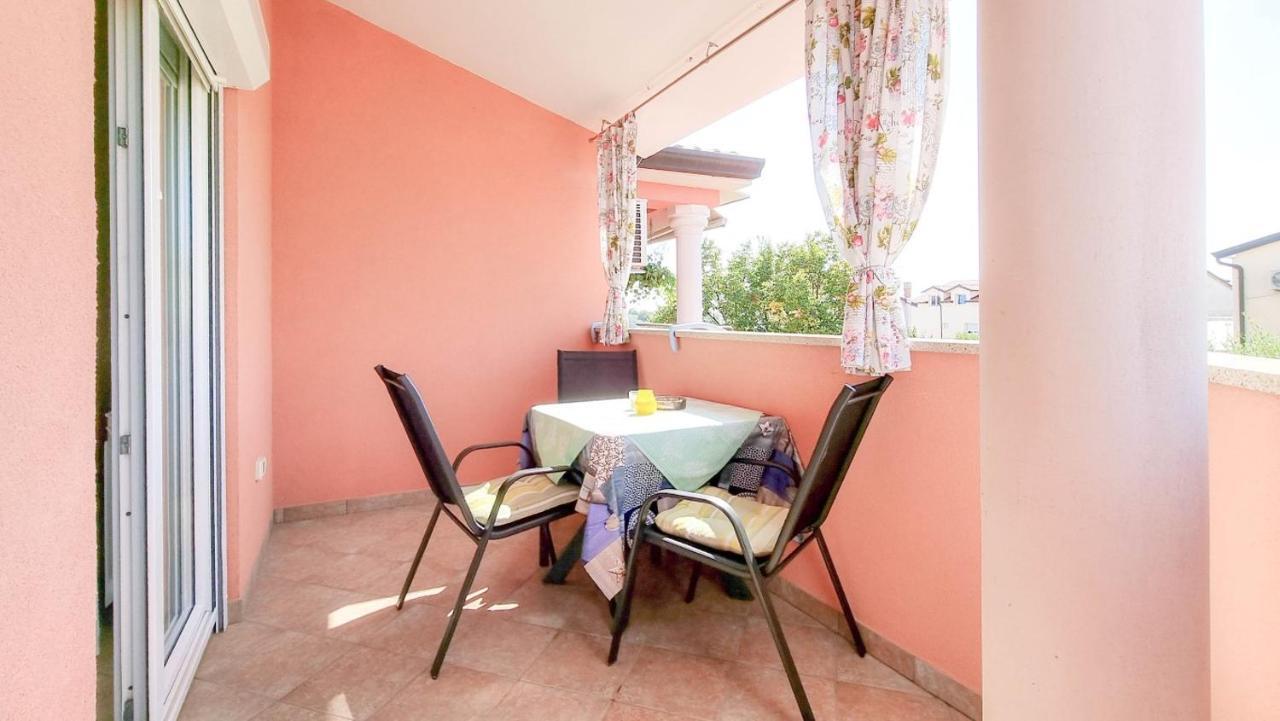 Stelia Apartment Novigrad  Exterior photo