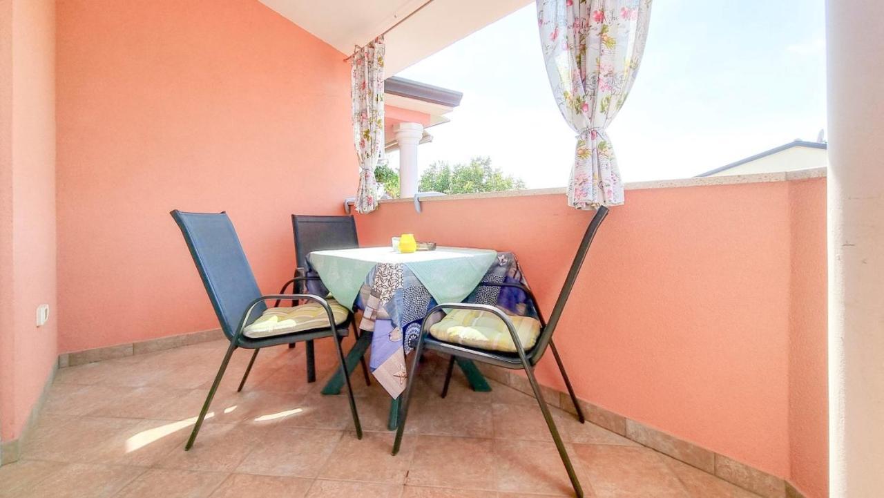 Stelia Apartment Novigrad  Exterior photo